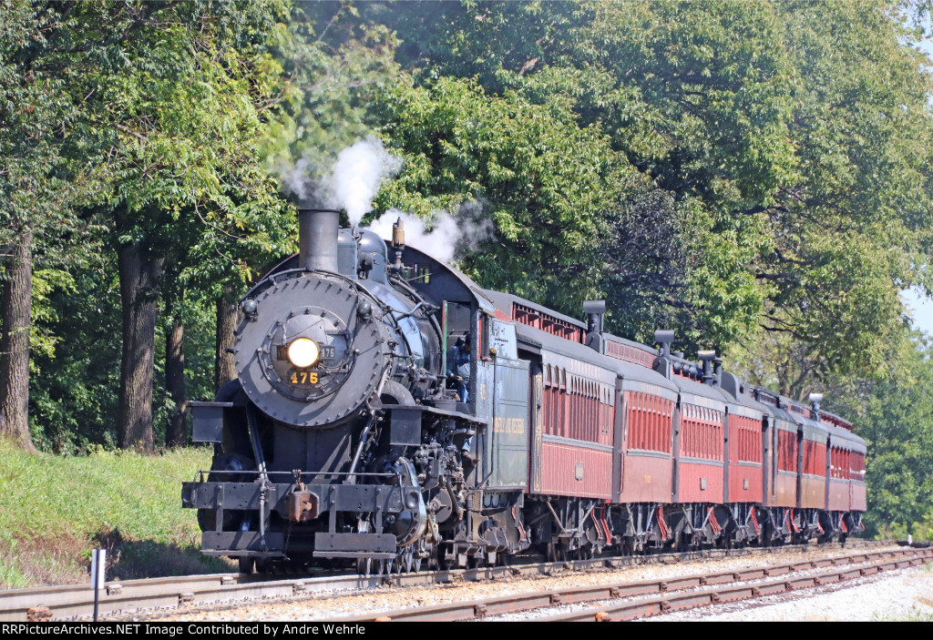 No. 475 makes a flag stop for Groff's Picnic Grove with the returning 1 PM train